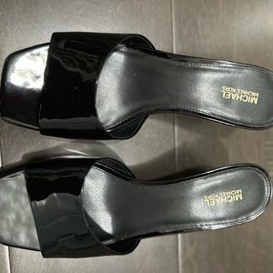 Michael Kors pumps